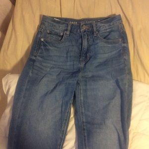 American Eagle Size 2 Mom Jeans